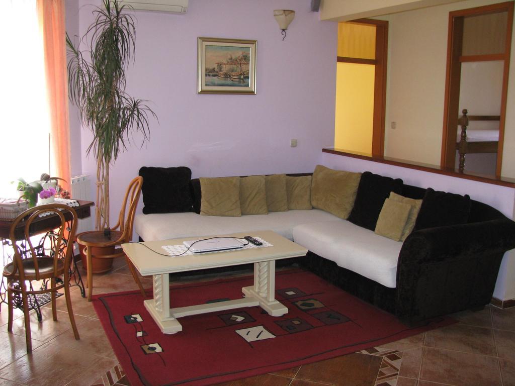 Apartment Megi ตรีบูนย์ ห้อง รูปภาพ
